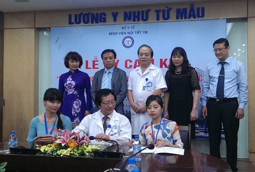 Bệnh viện Nội tiết Trung ương cam kết đổi mới phong cách, thái độ phục vụ người bệnh